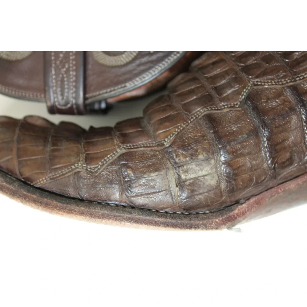 Lucchese pre owned